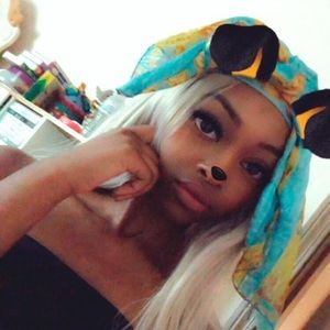 Meet your Posher, Jasmine